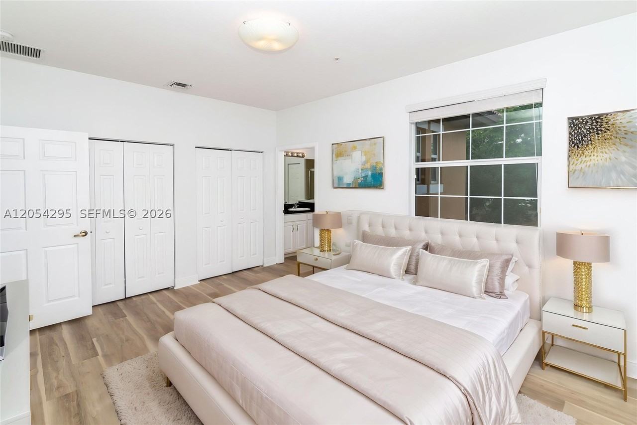 1510 Sw 147th Ter - Photo 4 of 20