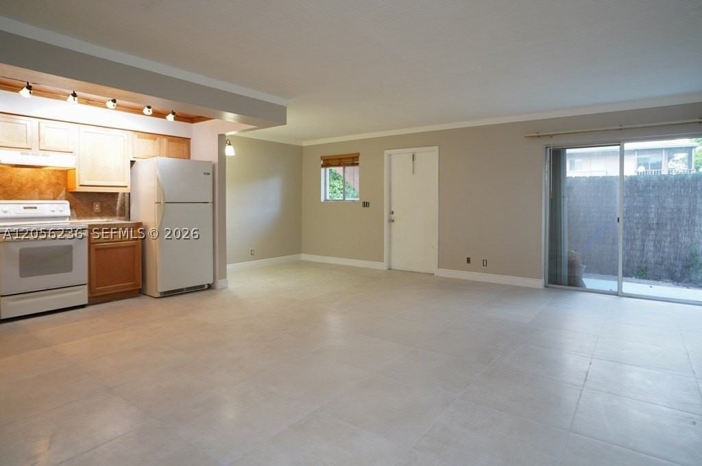 1815 Fairview Villas Dr #1 - Photo 6 of 19