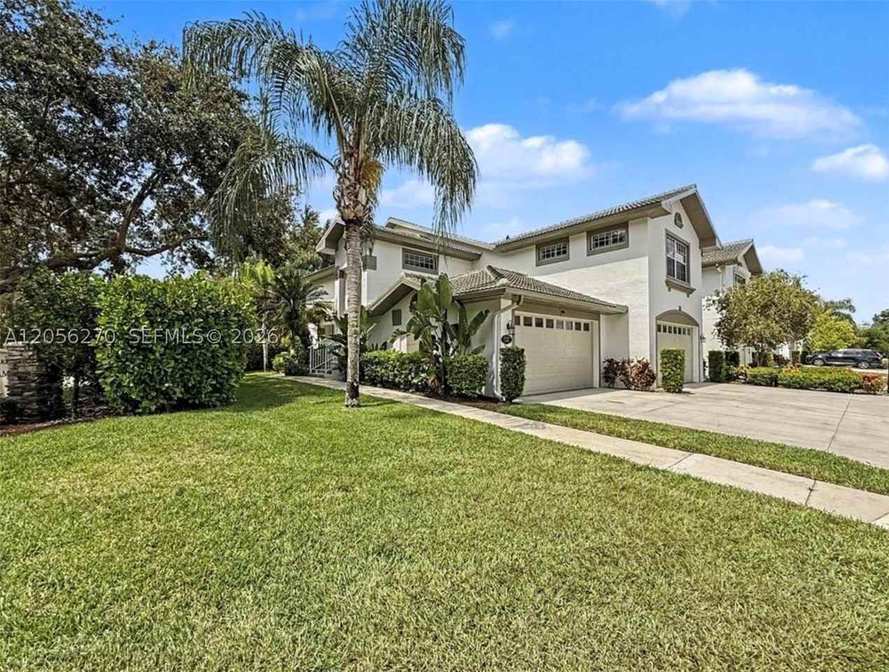 8390 Big Acorn Cir #1103 - Photo 3 of 34