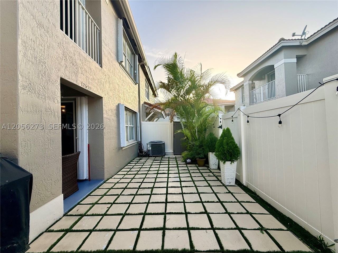12659 Sw 54th Ct #12659 - Photo 2 of 25