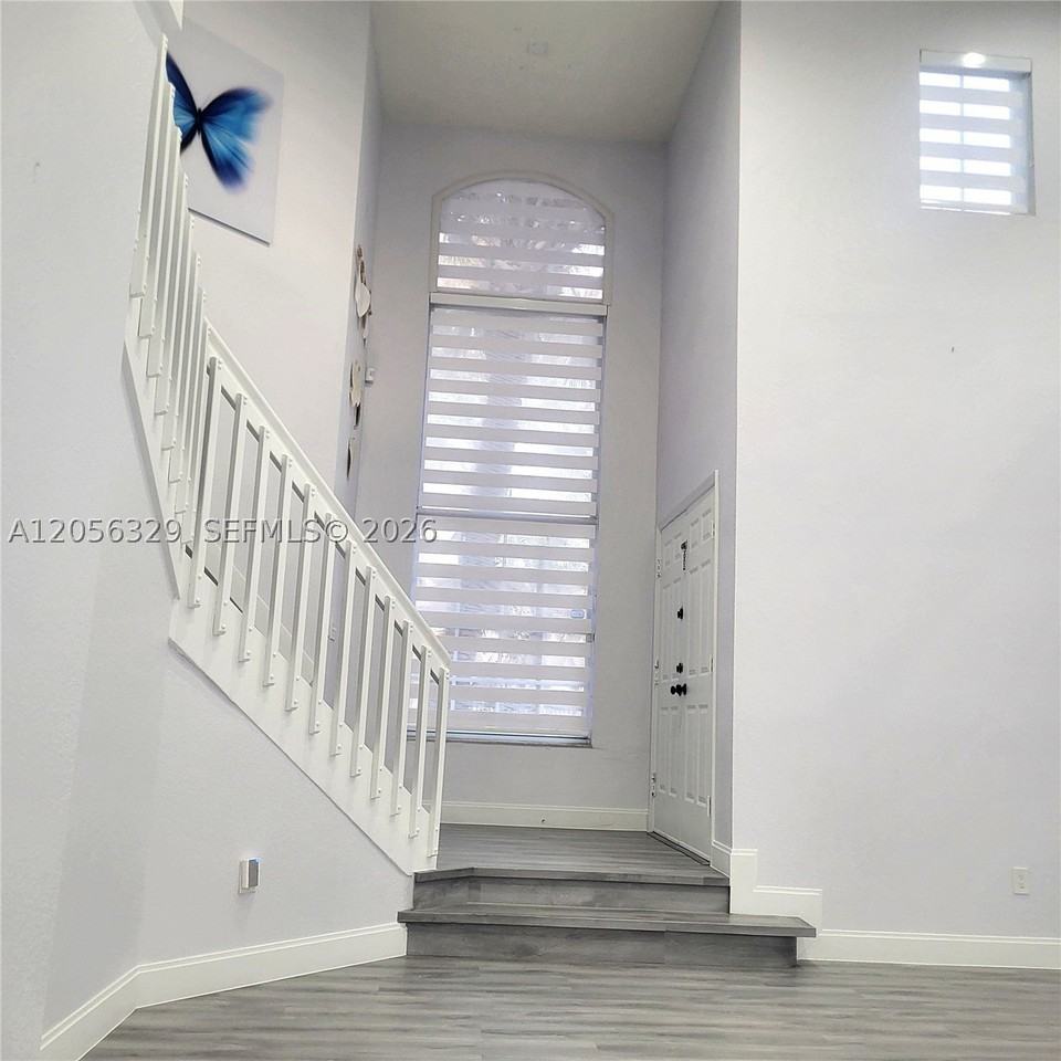9352 Sw 155th Ave - Photo 3 of 27