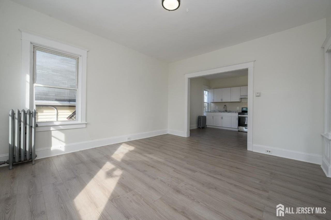 377 Delavan St #2 - Photo 2 of 20