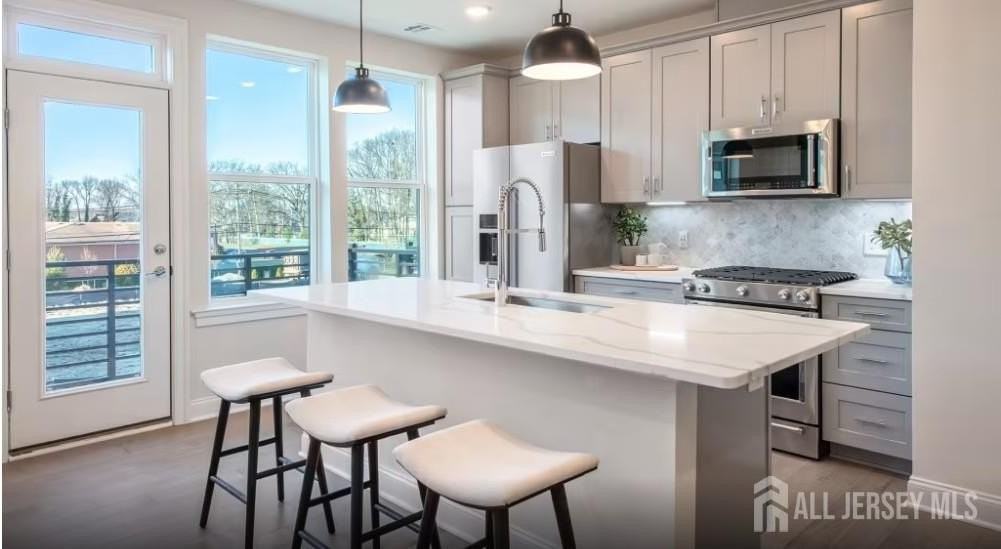 311 Sadie Cir - Photo 3 of 10