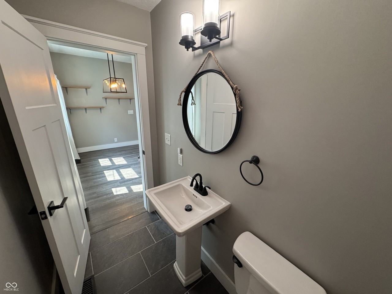 75 W Pearl St - Photo 7 of 35