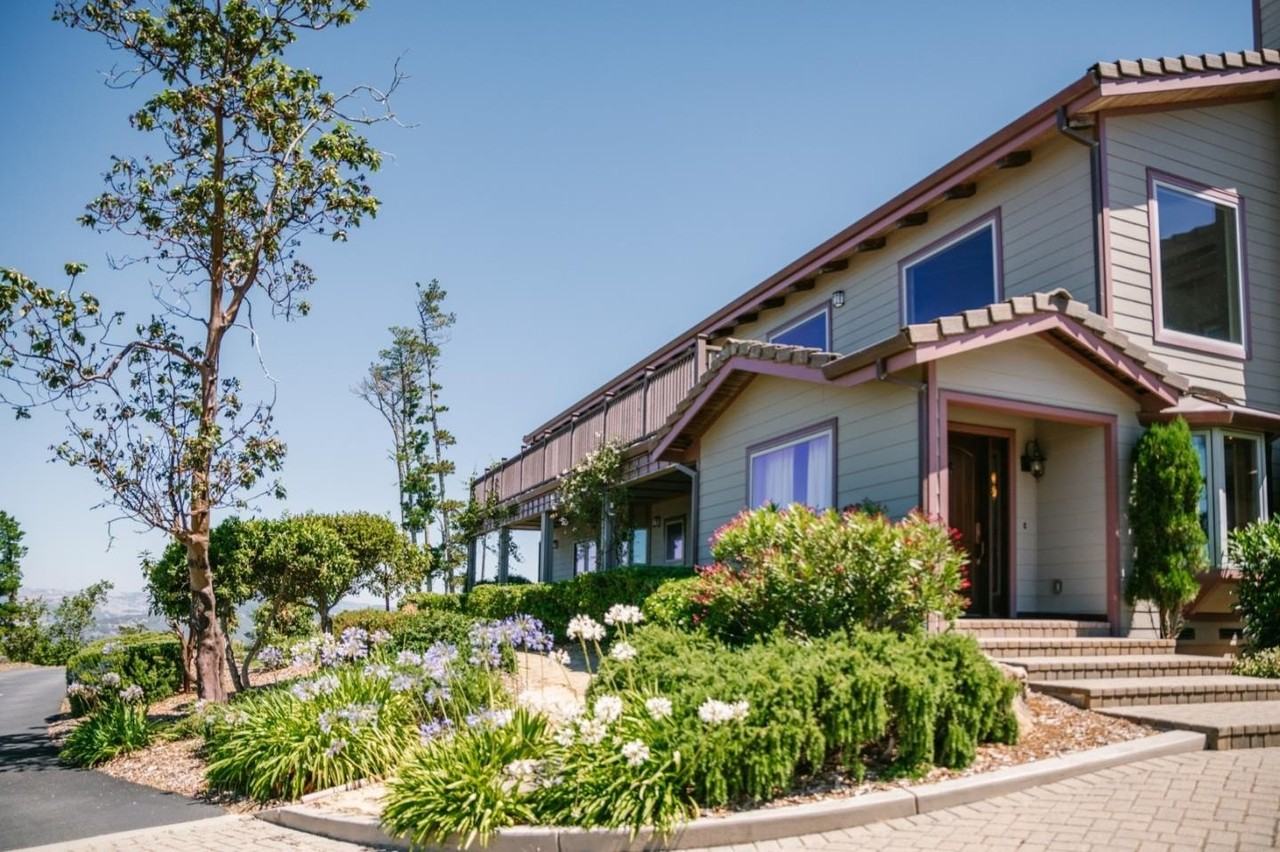 300 Corona Rd
