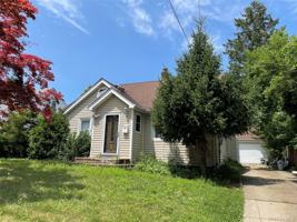 featured image of 6 Dawes Ave