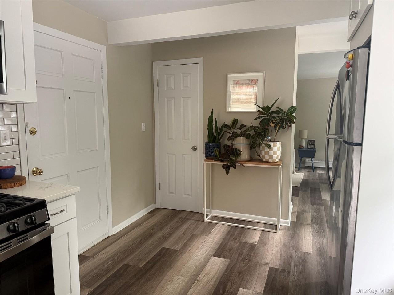 37 Edgemont Rd #2A - Photo 2 of 9