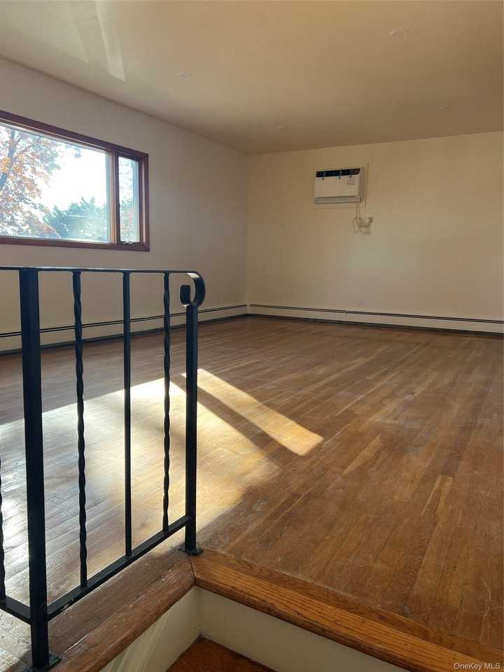 118 Sherman Ave - Photo 5 of 18