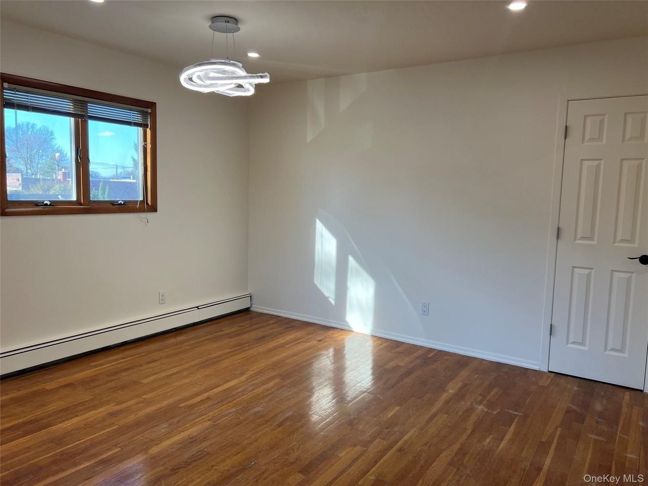 118 Sherman Ave - Photo 6 of 18
