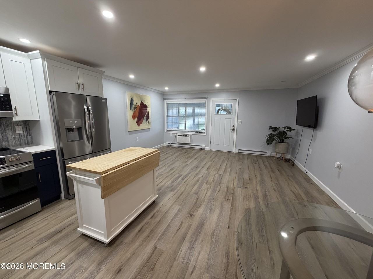 533E Dartmoor Ct - Photo 5 of 27