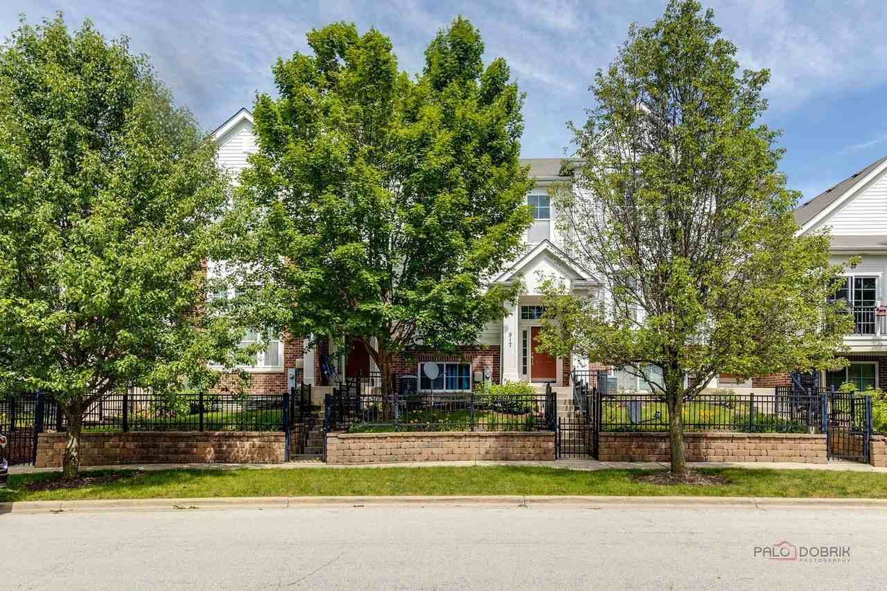 533 Plaza Pl - Photo 2 of 33