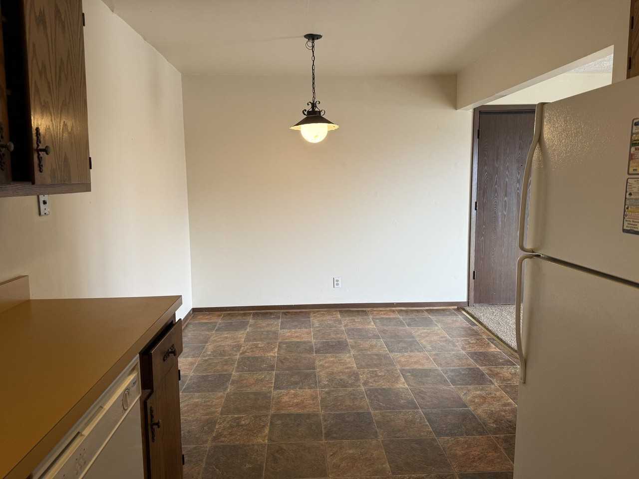 1161 S Buchanan St #6 - Photo 5 of 8