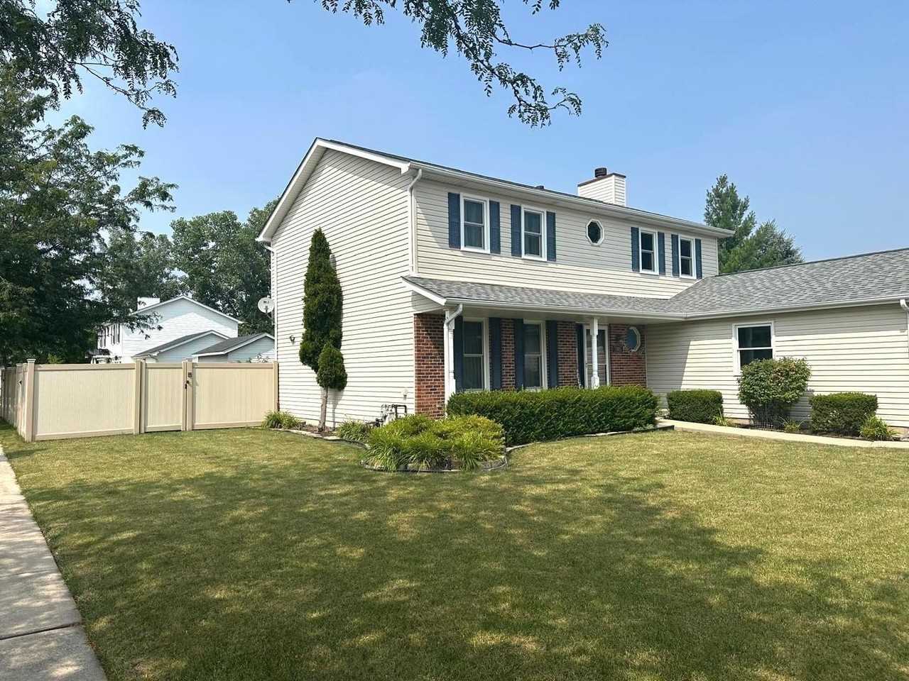7005 Manchester Dr - Photo 2 of 28