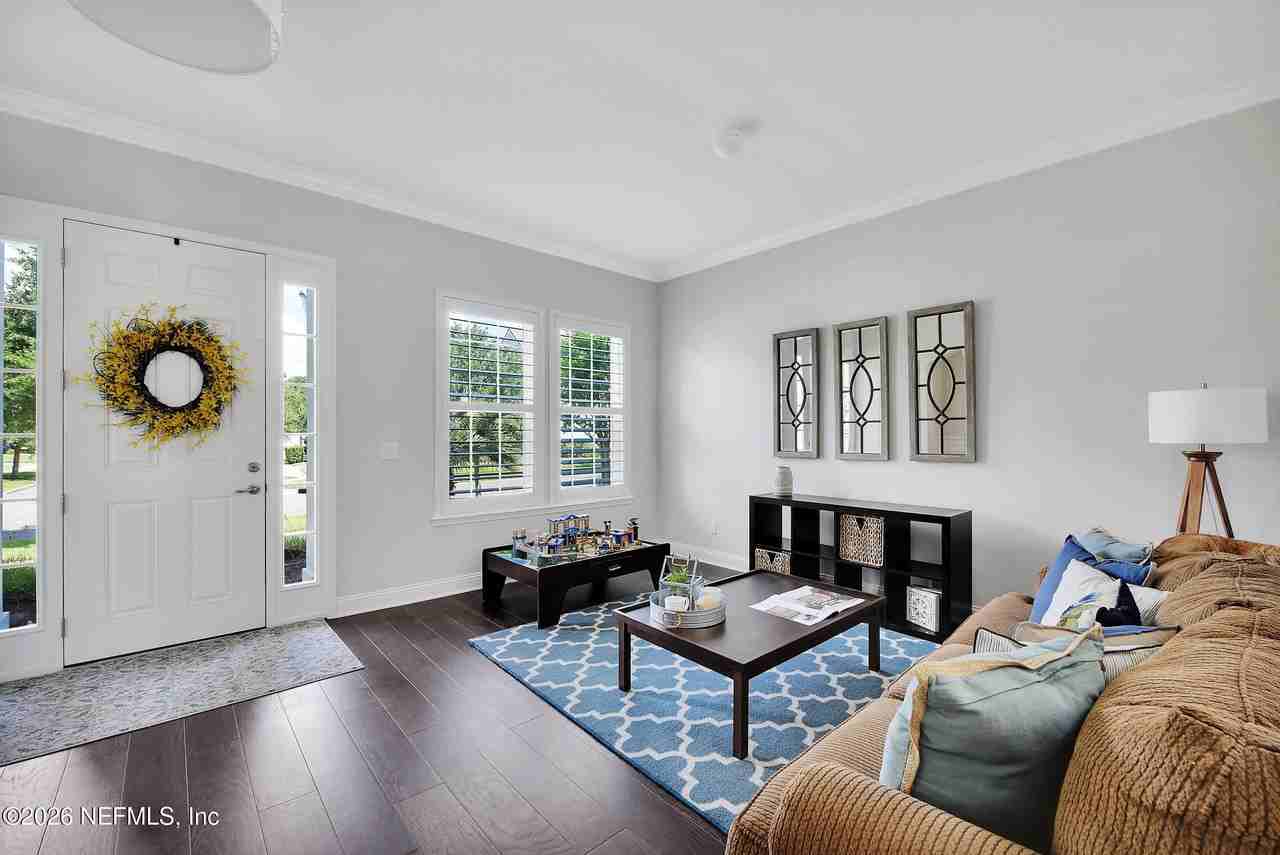 157 Pelican Pointe Rd - Photo 7 of 50