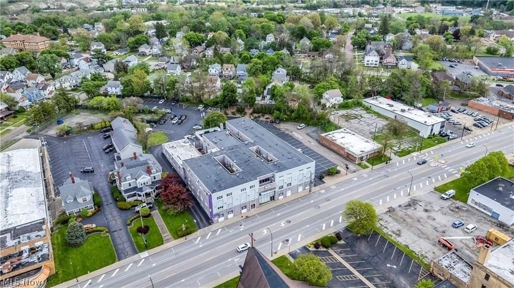 797 E Market St #309 - Photo 3 of 26