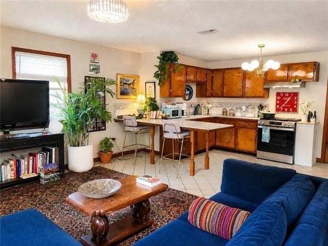 2617 Danneel St - Photo 2 of 15