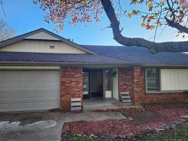 208 W 118th St S - Photo 3 of 24