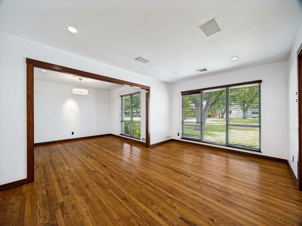5938 Willow Ln - Photo 2 of 12