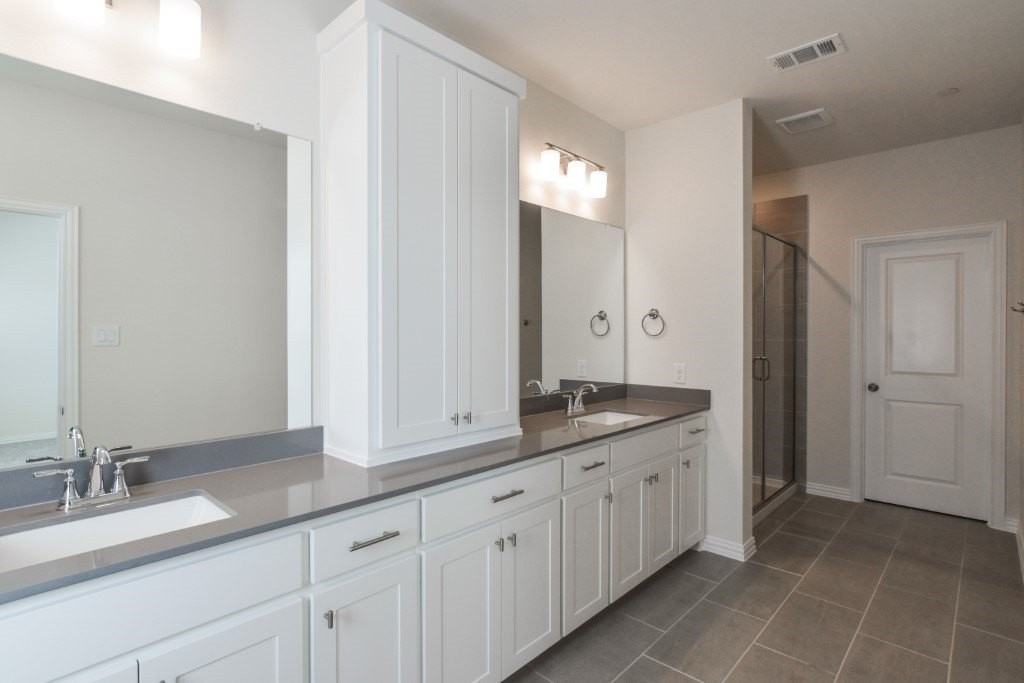 2805 Jacaranda Dr - Photo 4 of 18