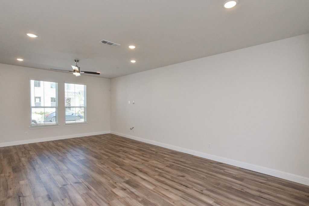 2805 Jacaranda Dr - Photo 7 of 18