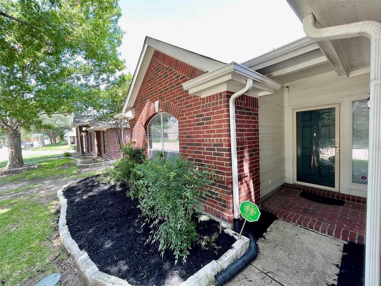 1535 Silver Spur Dr - Photo 5 of 40