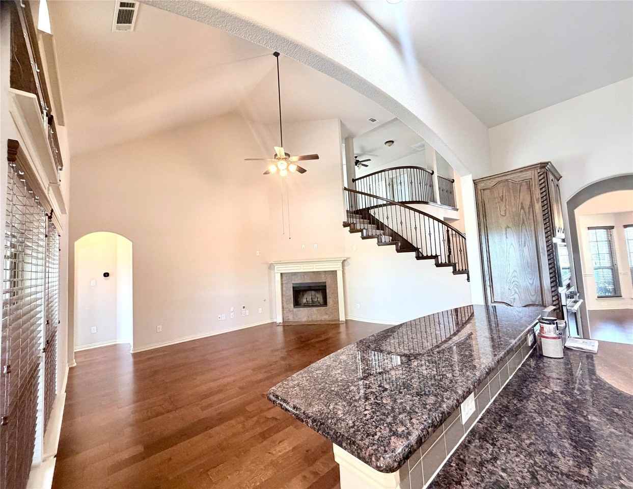 1701 Creosote Dr - Photo 7 of 27