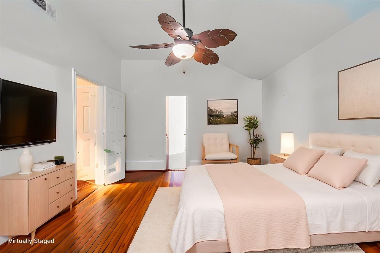 6304 Brookcrest Dr - Photo 6 of 17