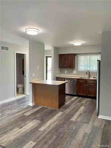 25923 New Forest Ct - Photo 4 of 19