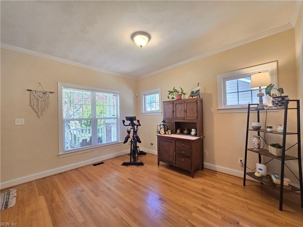 8626 Morwin St - Photo 7 of 34