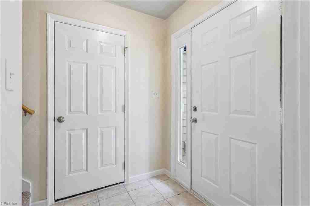 146 S Kentucky Ave #A - Photo 4 of 34