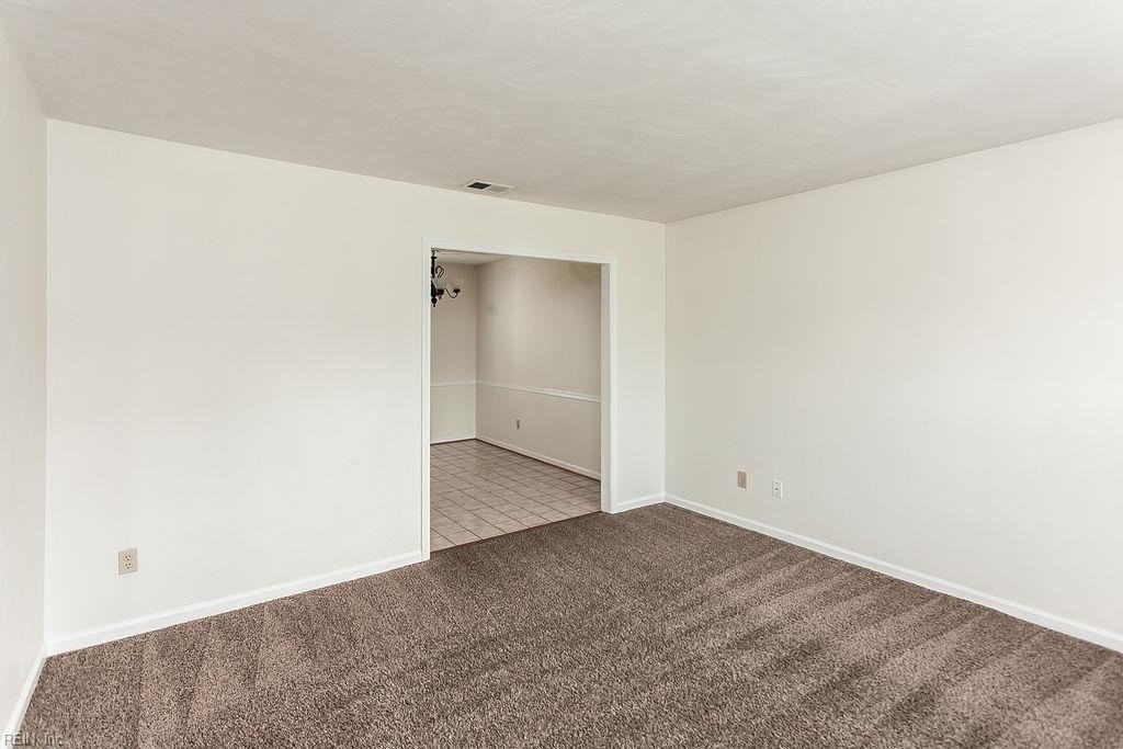3905 Quartz Ln - Photo 7 of 37