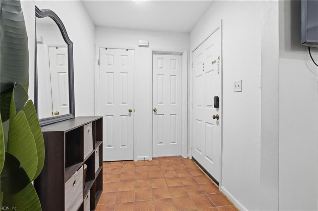 351 Pender Ct - Photo 3 of 32