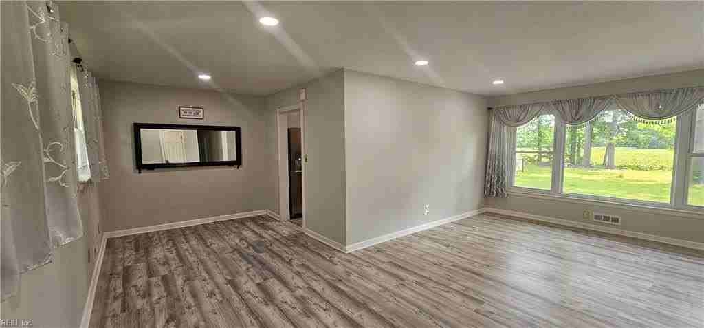 3520 Gamage Dr - Photo 4 of 20