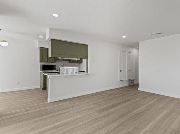 908 Isbell Rd - Photo 5 of 8