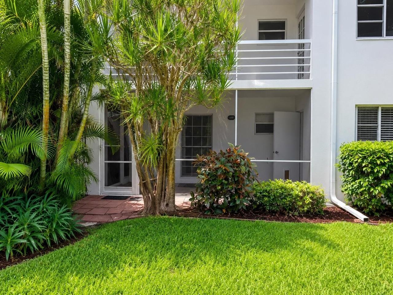 4500 N Flagler Dr #A1 - Photo 3 of 16