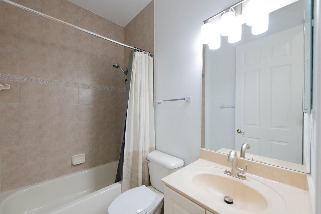 4668 Sw 183rd Ave - Photo 7 of 21