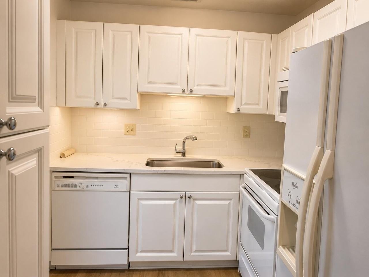 12 Vista Palm Ln - Photo 2 of 8
