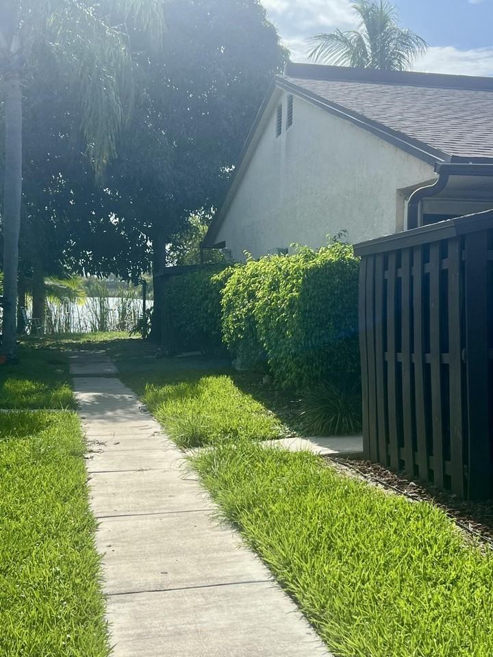 3104 Waterview Cir - Photo 2 of 18