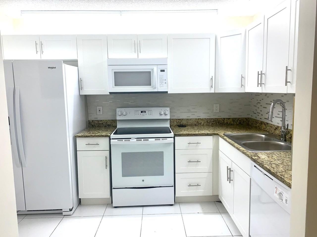 3104 Waterview Cir - Photo 4 of 18
