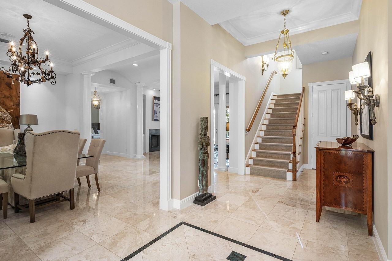 2 Firestone Cir - Photo 6 of 44