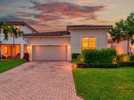 featured image of 8883 Kingsmoor Way
