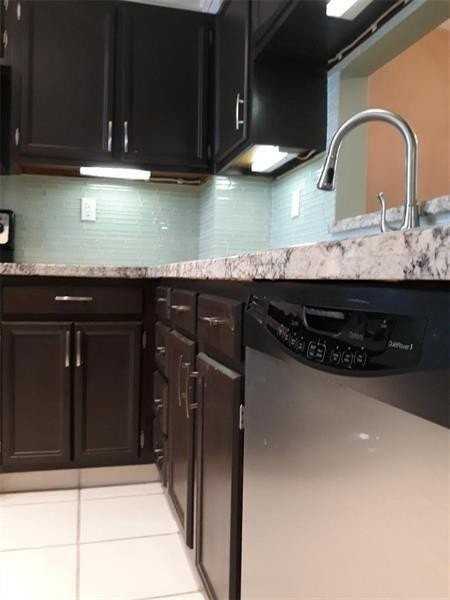 1100 Nw 87th Ave #204 - Photo 5 of 38