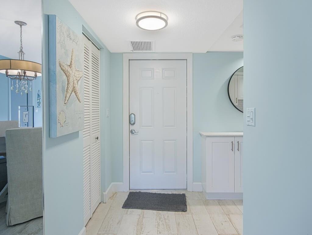 5560 Tamberlane Cir #324 - Photo 7 of 23
