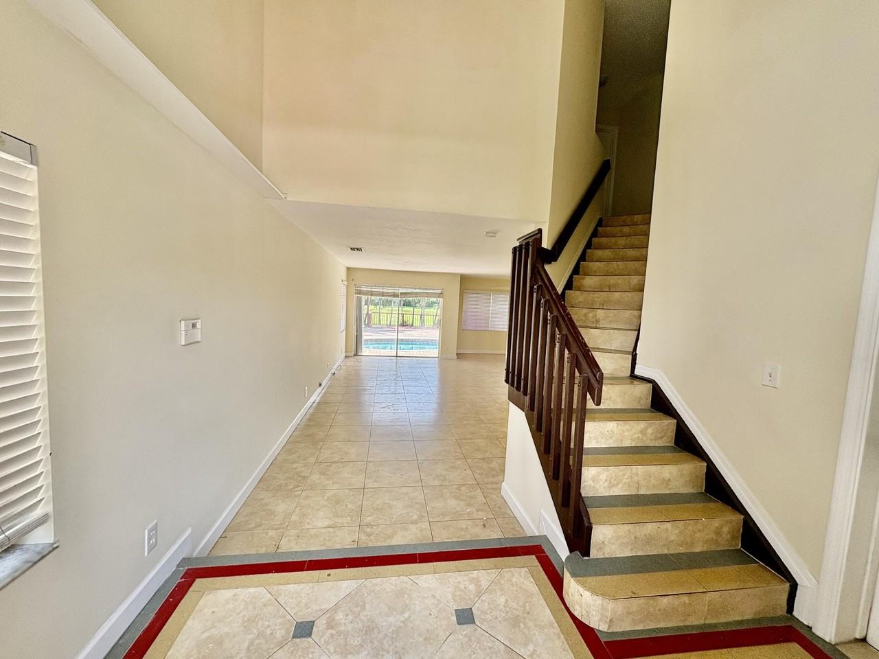 4 Sw 82nd Ave - Photo 5 of 35
