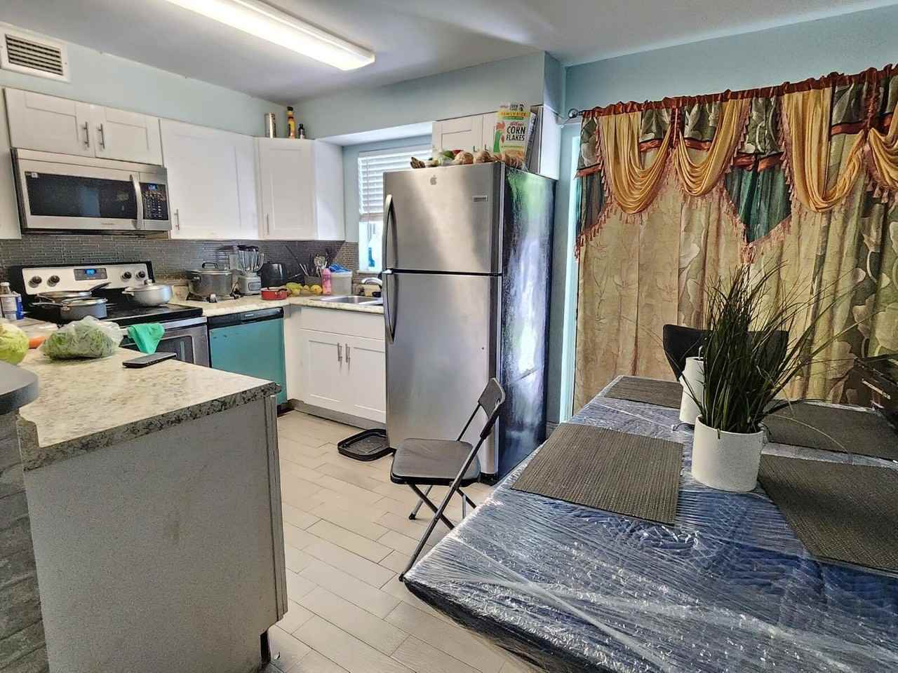 214 Sw 1st St #I2 - Photo 4 of 14