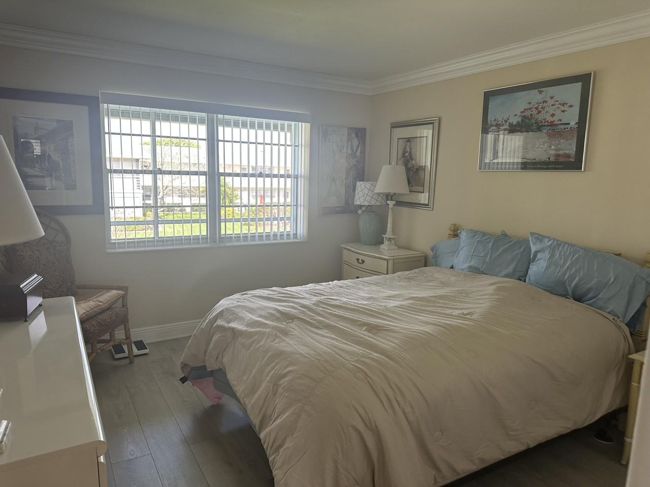 154 Windsor G - Photo 5 of 12