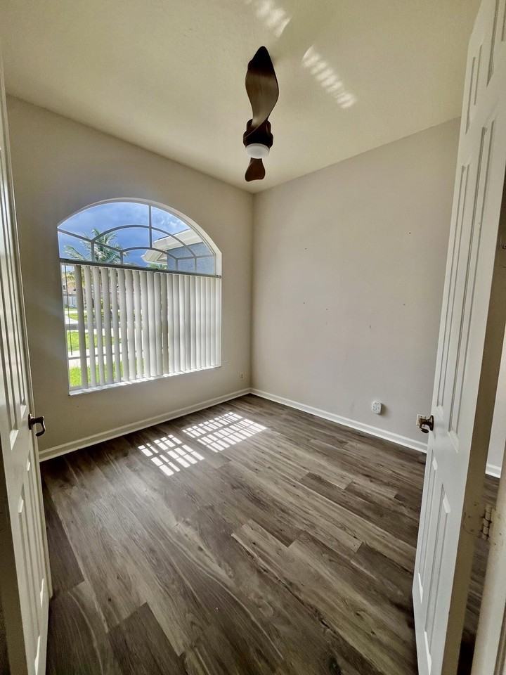 3849 Sw Mckim St - Photo 5 of 19
