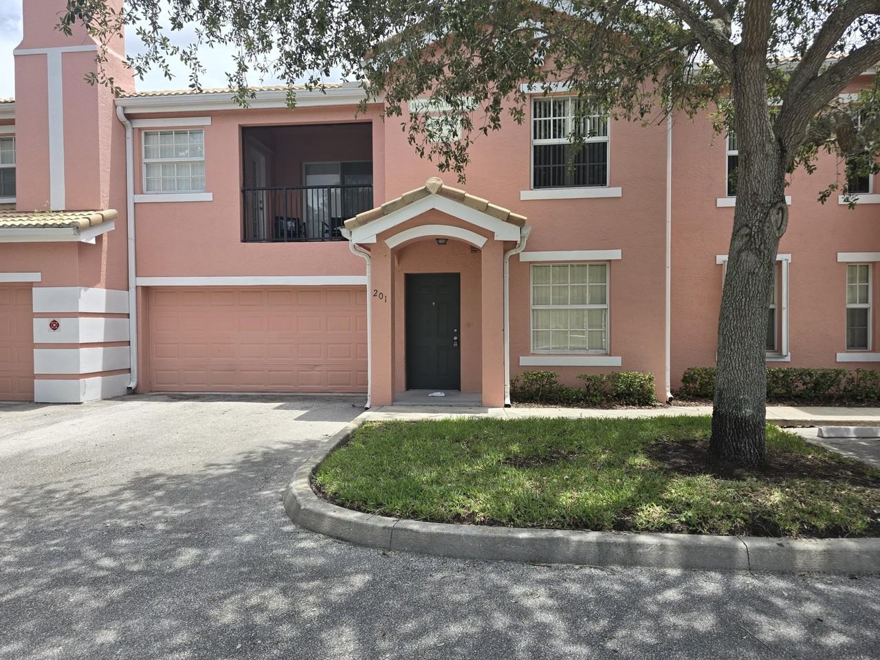 144 Sw Peacock Blvd #23-201 - Photo 3 of 14