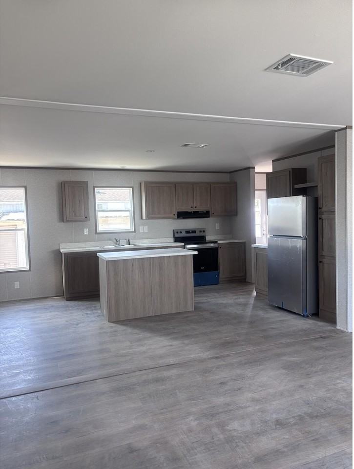 7480 Se Eagle Ave - Photo 3 of 15