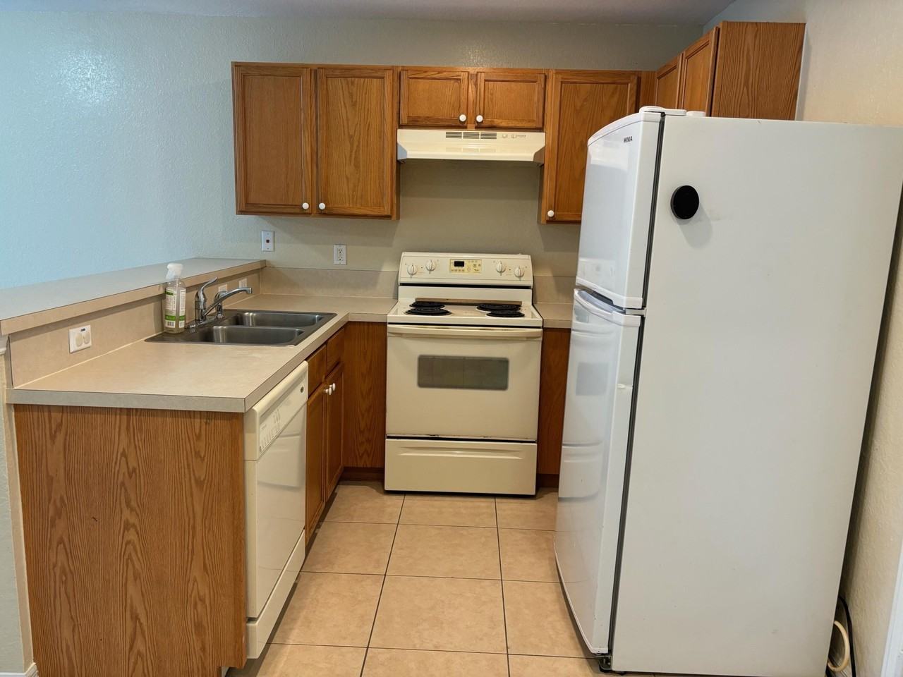 5330 Se Mitchell Ln - Photo 3 of 25